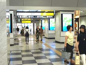 JR大阪駅1階／御堂筋北口