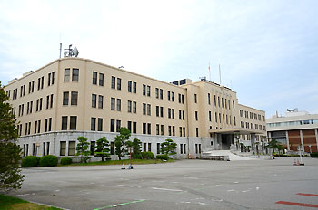富山県庁舎