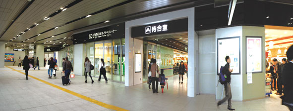 新大阪駅西口方面（3階）