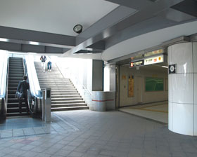 地下鉄御堂筋線新大阪駅北口／4番出入口